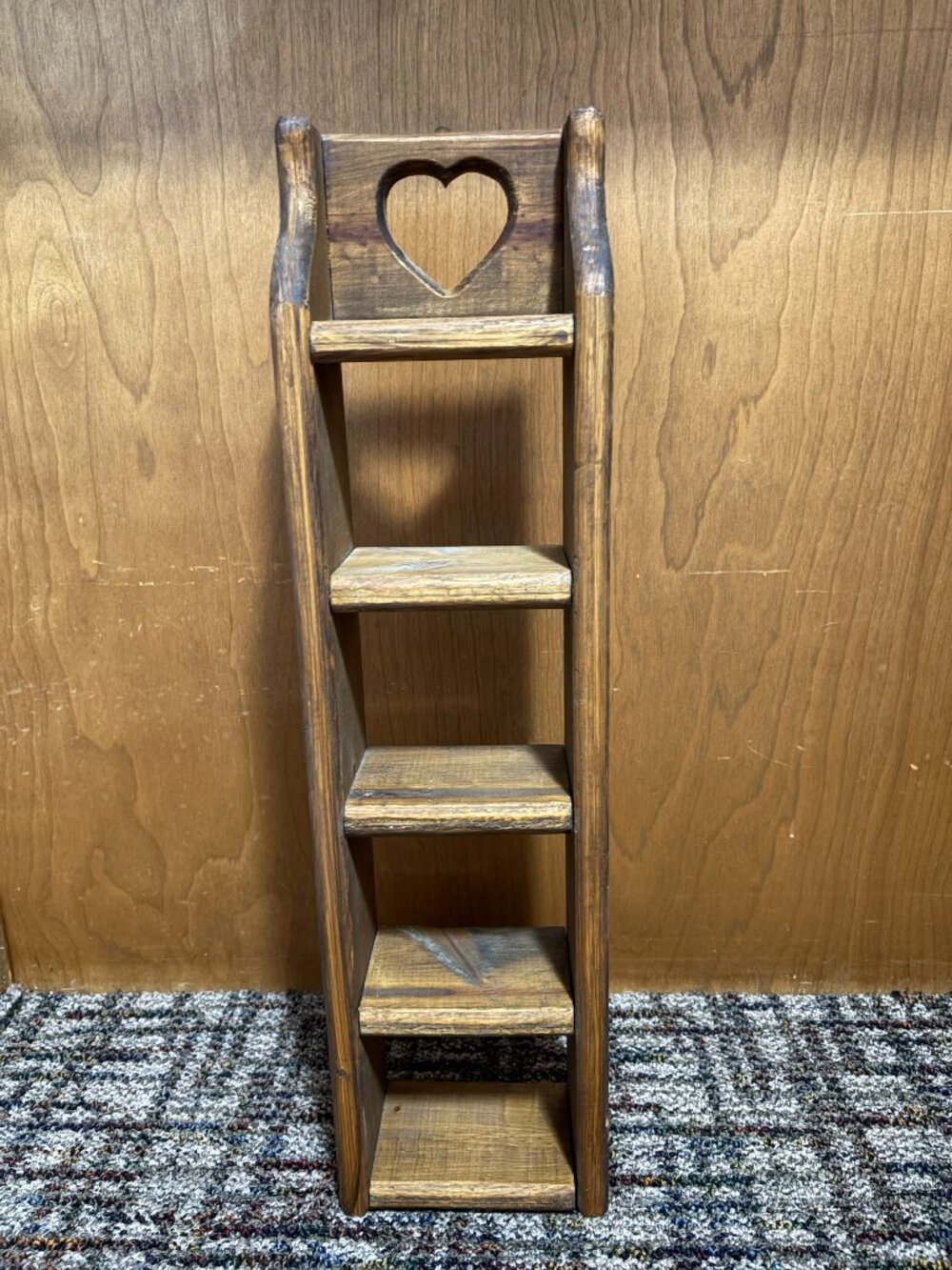 Vtg Farmhouse Style Wooden Ladder Shelf Heart Cutout Trinkets Rustic Cottagecore